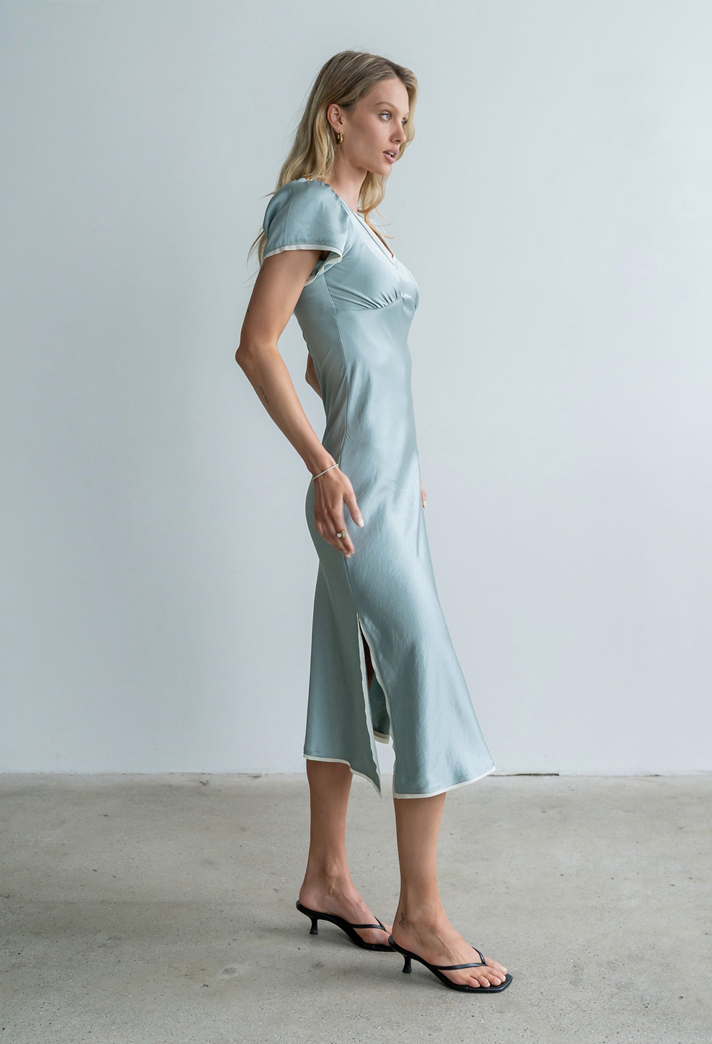 Austia Midi Dress in Light Blue