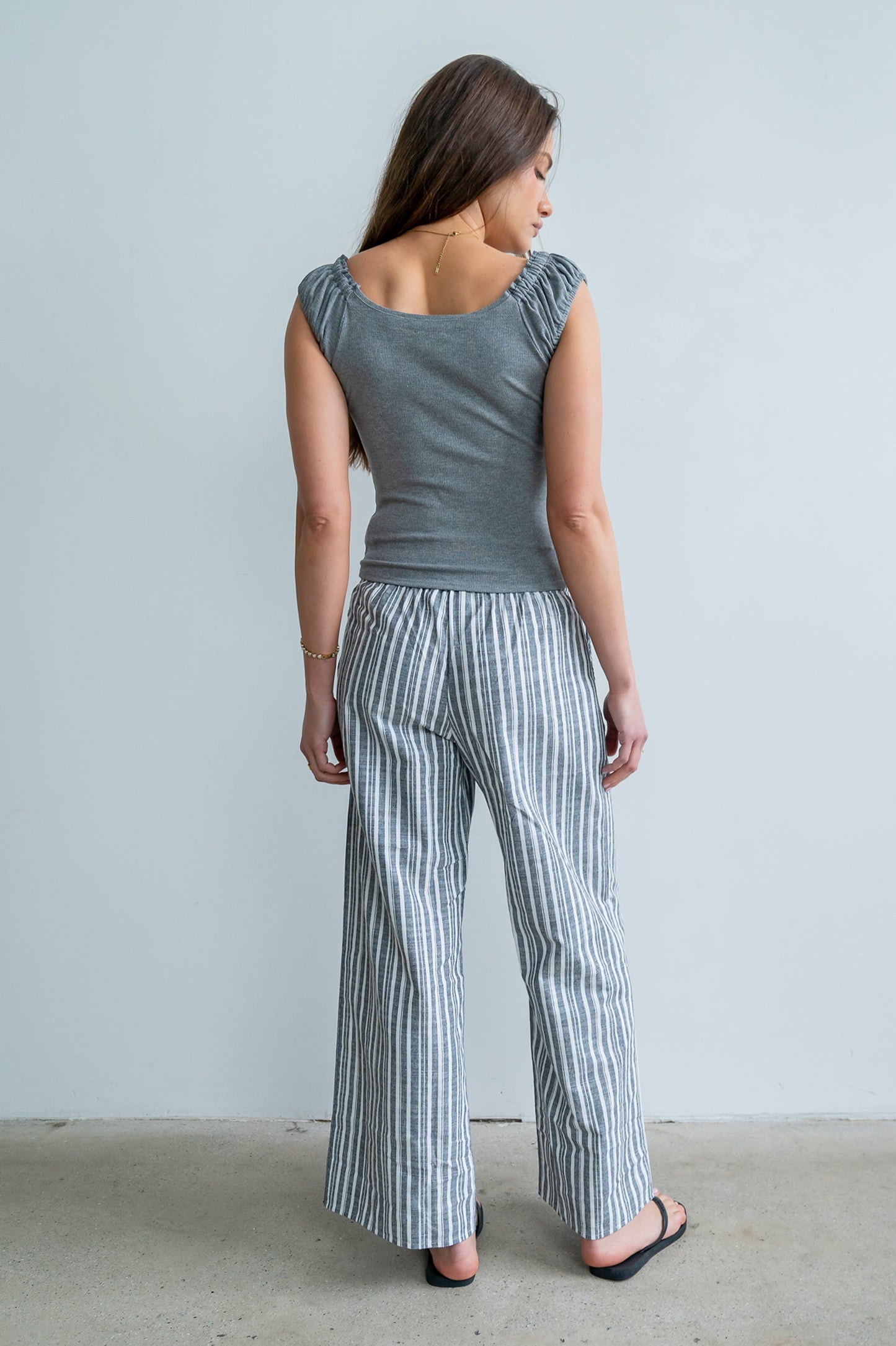 Ace Ribbed Top in Heather Grey