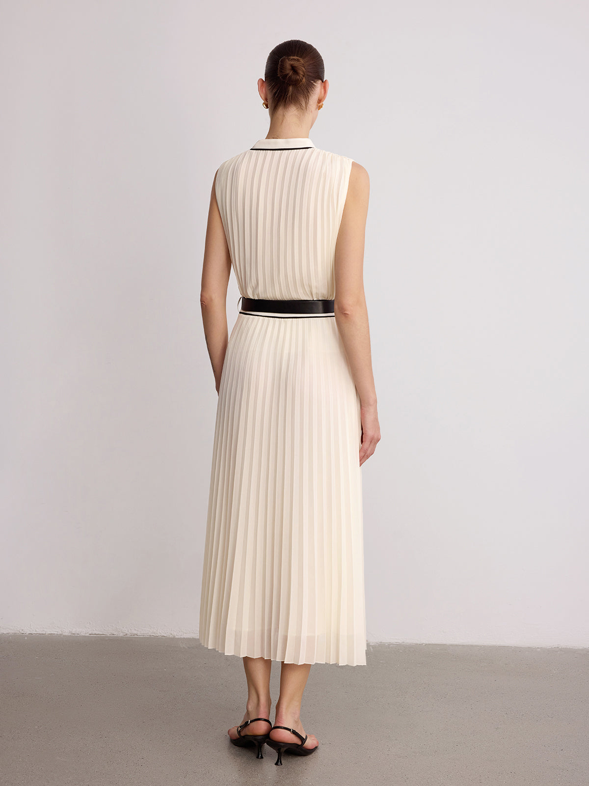 Contrast Trim Pleated Top & Maxi Skirt Set