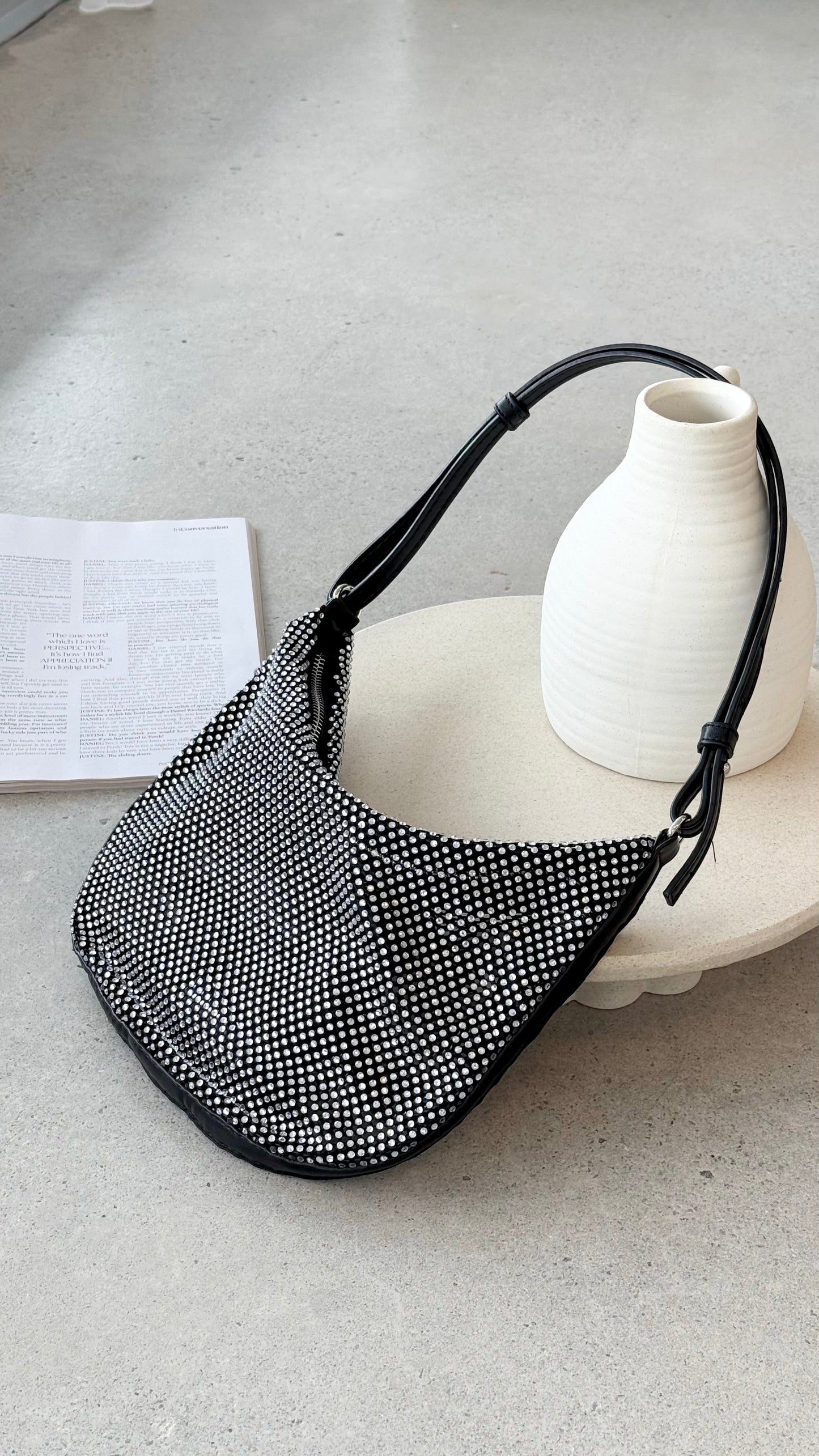 Edda Shoulder Bag - Black