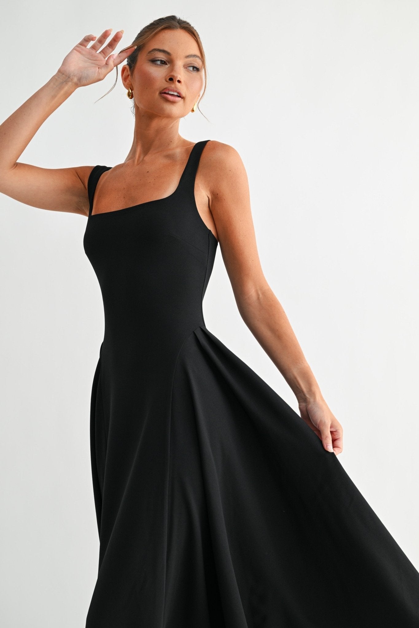 Black Lyra Muse Midi Dress