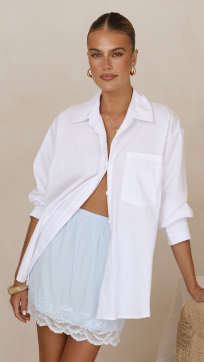 Davonne Lace Mini Skirt - Baby Blue