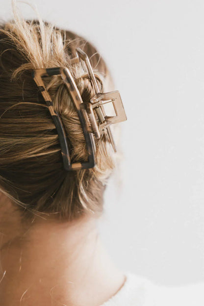Abstract Cutout Claw Clip in Brown
