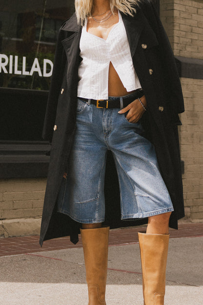 Alden Bermuda Shorts in Medium Wash - FINAL SALE