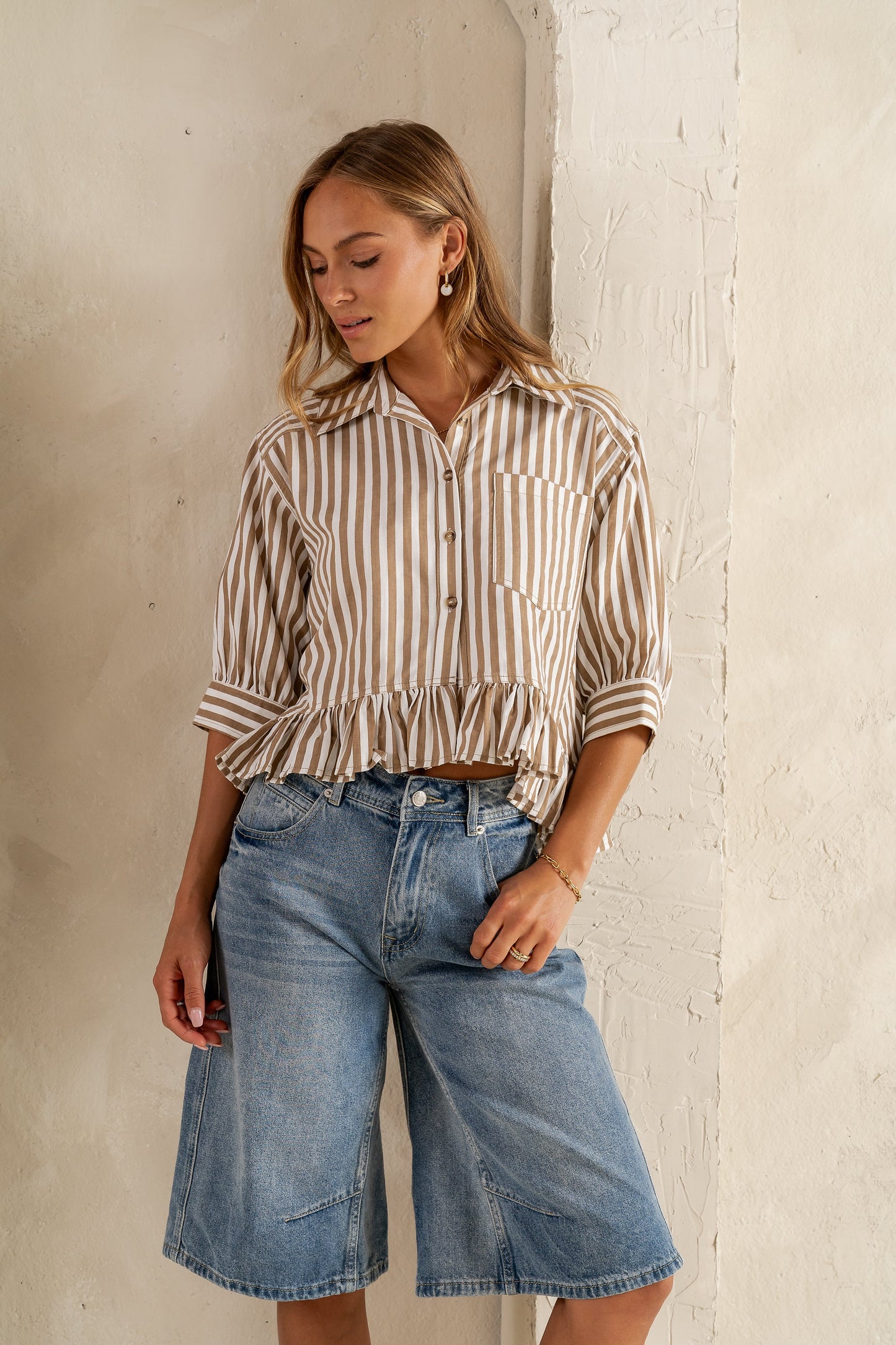 Alden Bermuda Shorts in Medium Wash - FINAL SALE