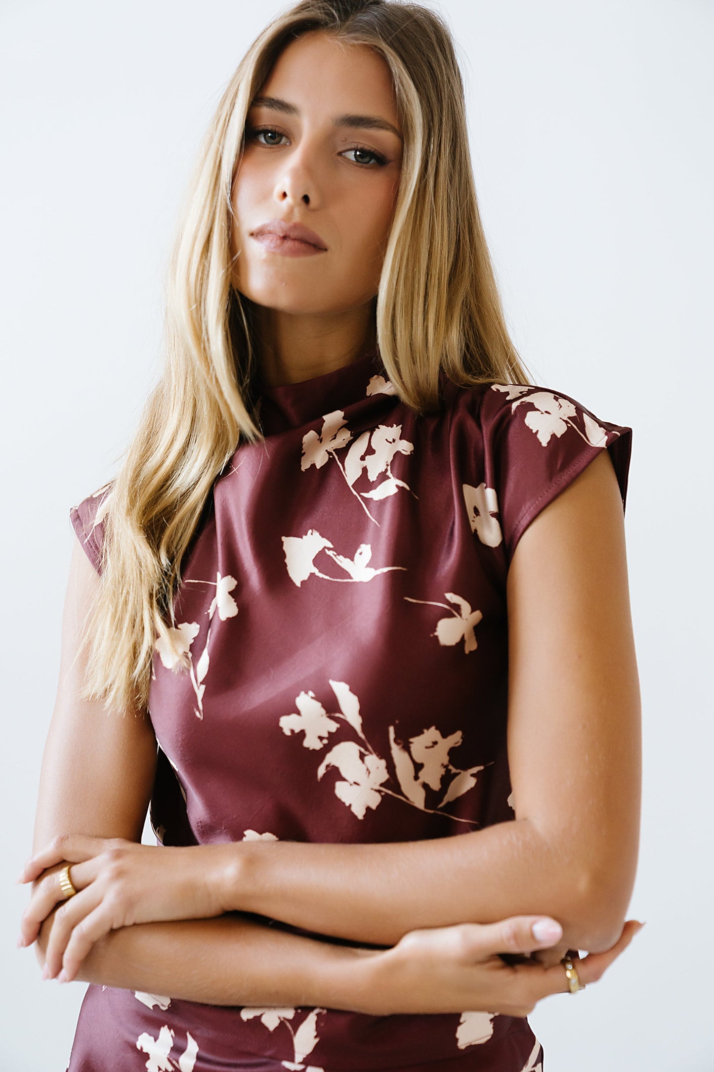 Carsyn Floral Top in Red-Brown - FINAL SALE
