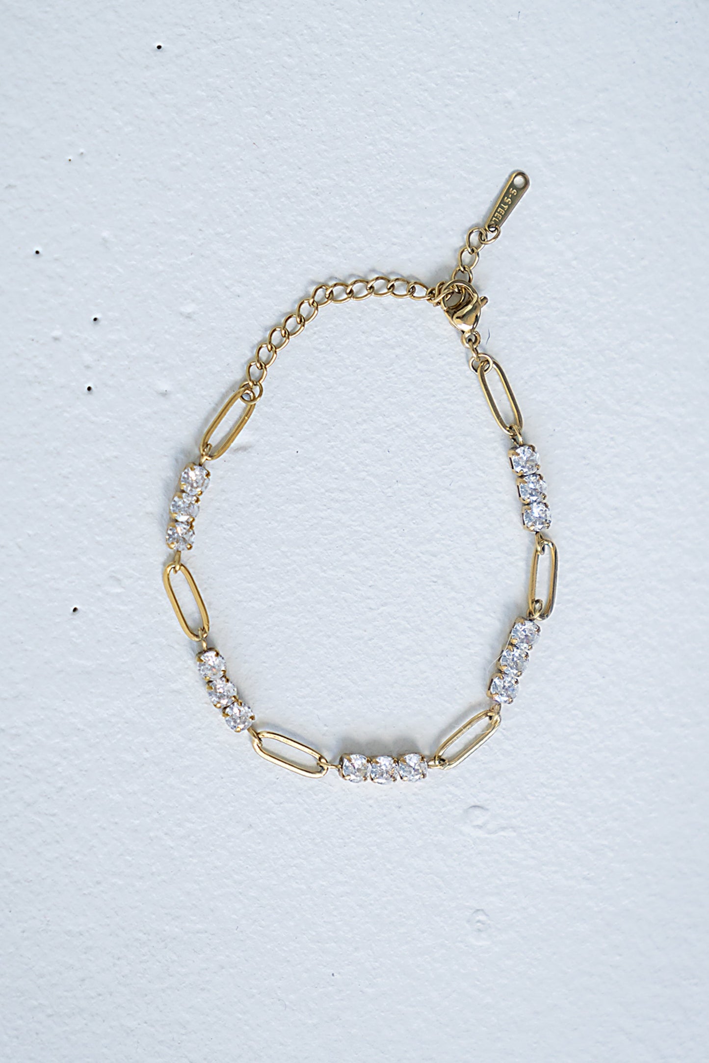 Casey Chain Bracelet in Gold
