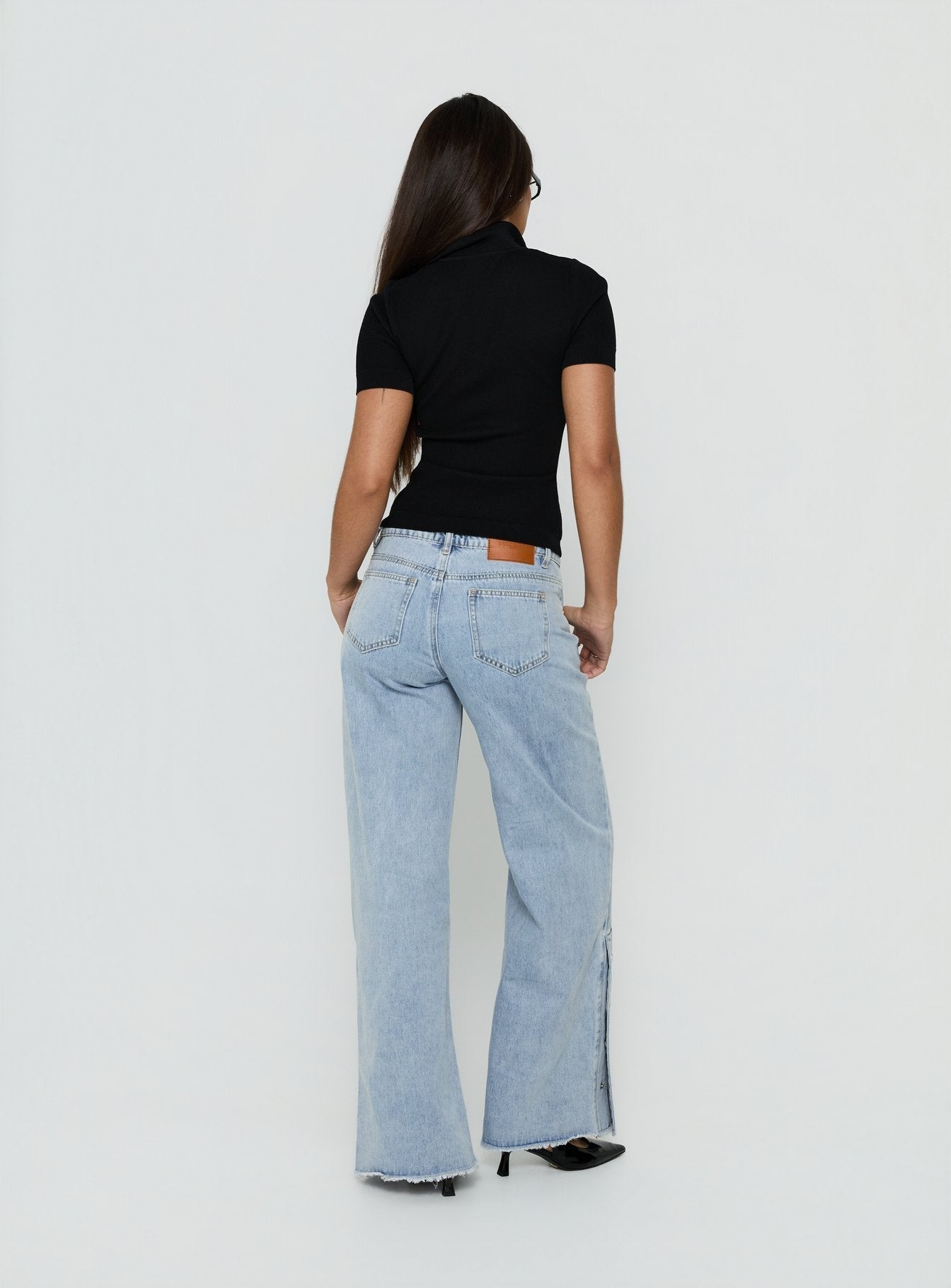Dakoba Button Detail Mid Rise Straight Leg Jean Light Blue Wash
