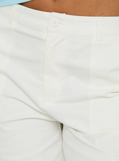 Alfonza Utility Capri White