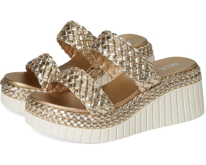 Mia Yoshi Wedge