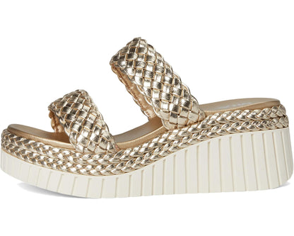 Mia Yoshi Wedge