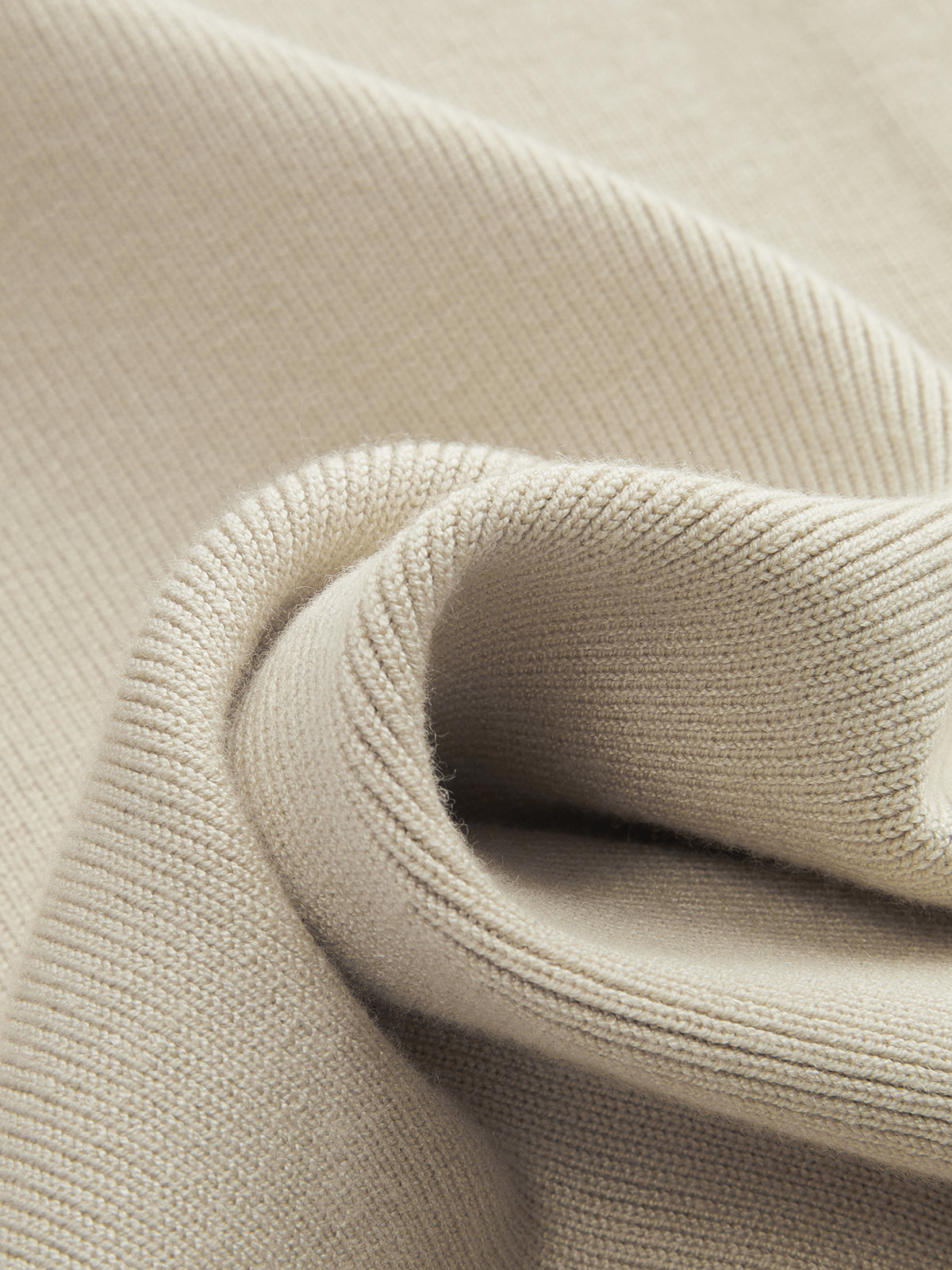 Contrast Trim Sleeveless Knit Top