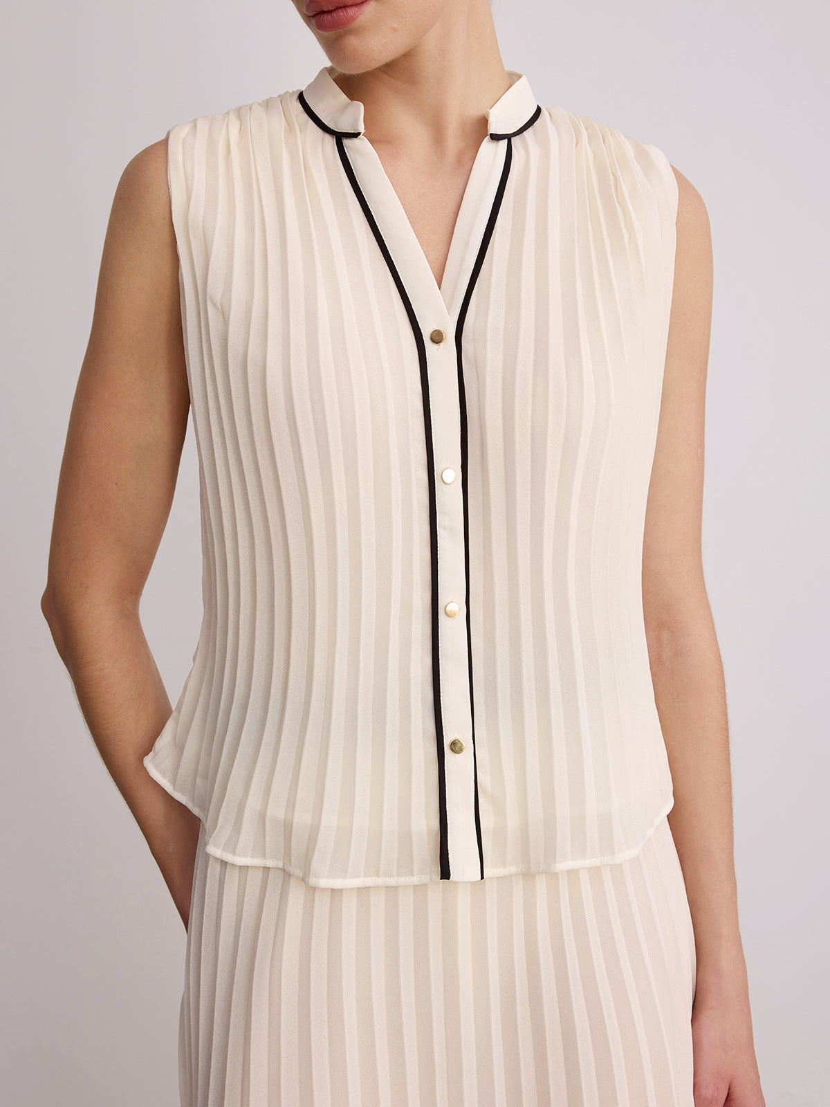 Contrast Trim Pleated Top & Maxi Skirt Set