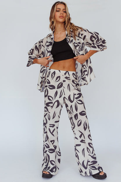 Just A Hunch Pants Leaf Print Beige