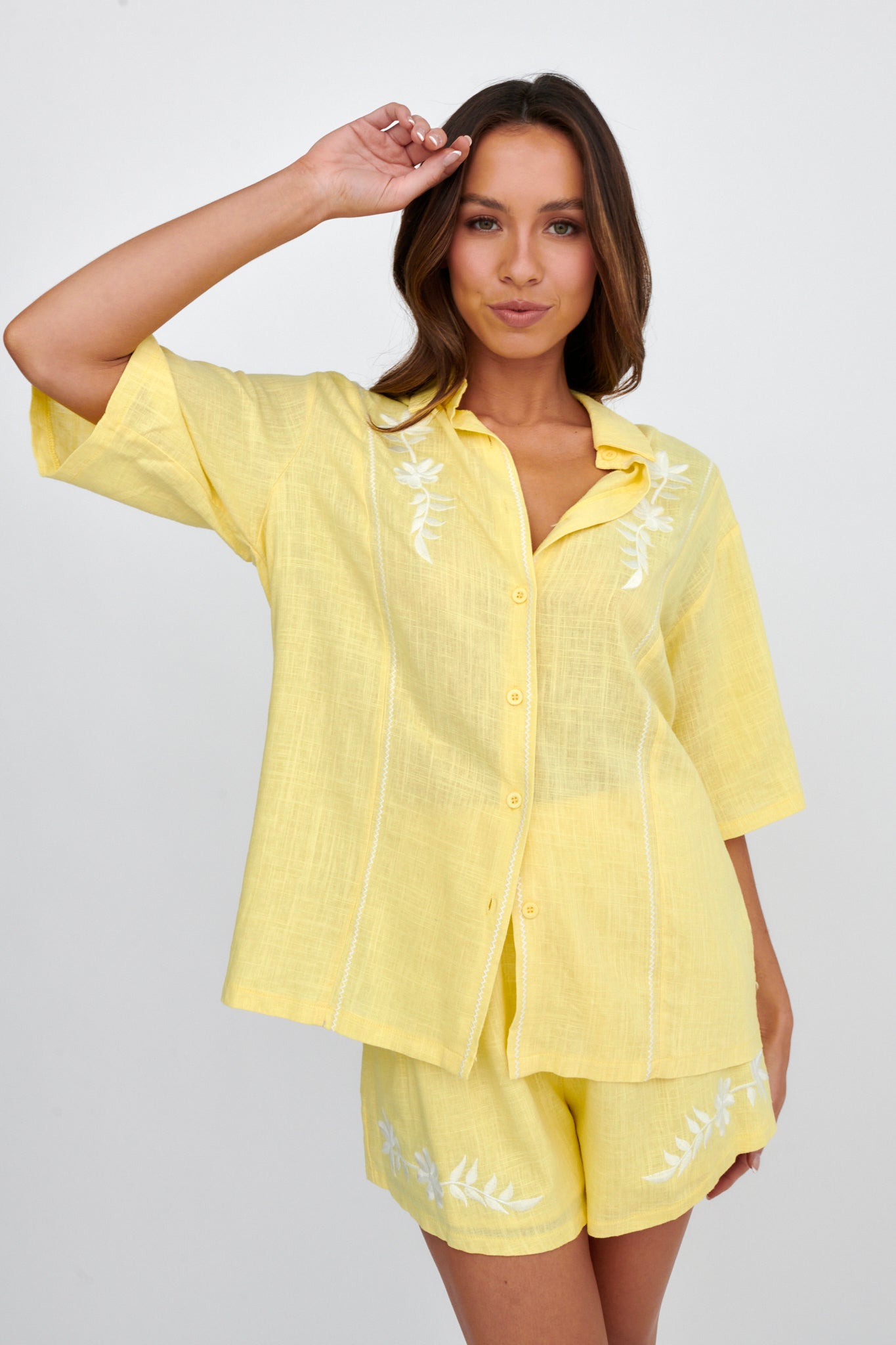 Jeni Embroidered Detail Shorts Yellow
