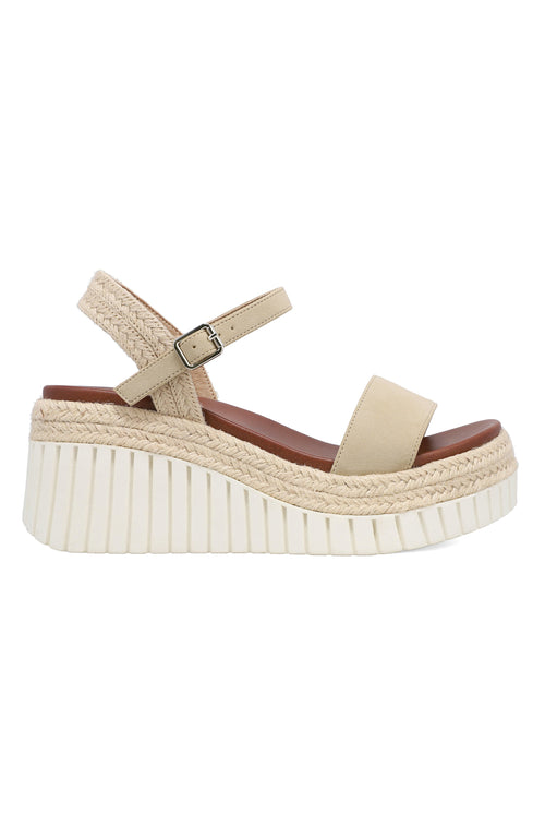 Mia Yanis Wedge