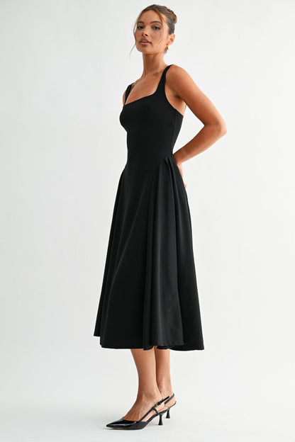Black Lyra Muse Midi Dress