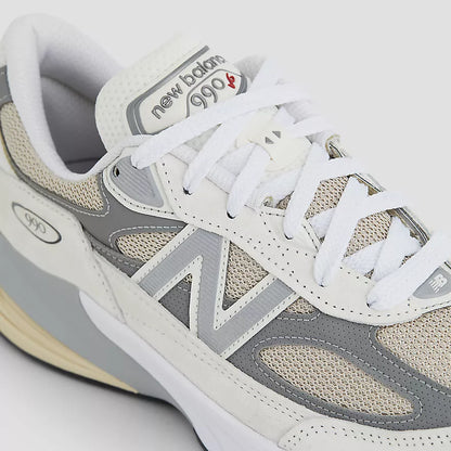 New Balance Unisex U990 Sneaker
